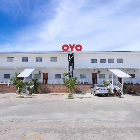 Oyo 44011 Weng Bee Guest House Kota Kinabalu Dış mekan fotoğraf